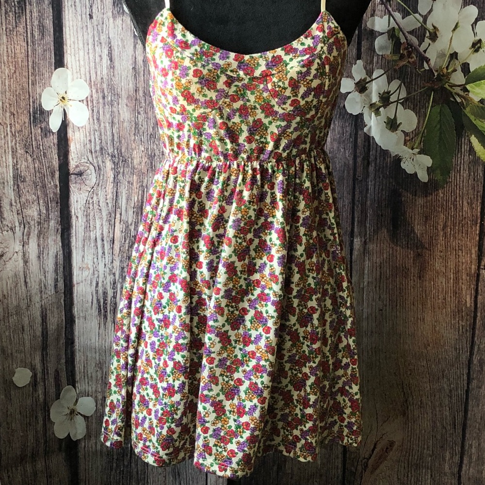 *SOLD!* (xxi) Floral Mini Dress
